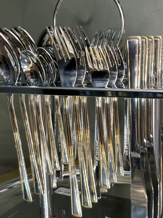 Ensemble de couvet 30 pcs avec support en doré